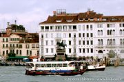 IMG_2393r.jpg